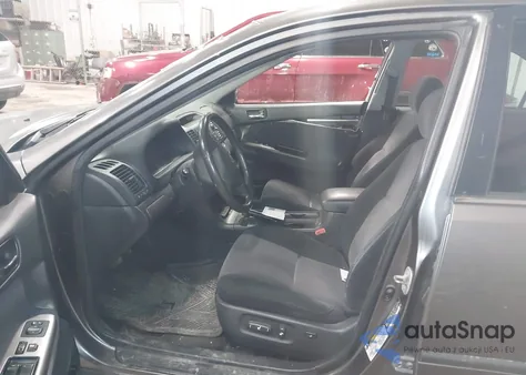 2005 Toyota Camry Se z USA, uszkodzony, nr VIN 4T1BE32K45U628374